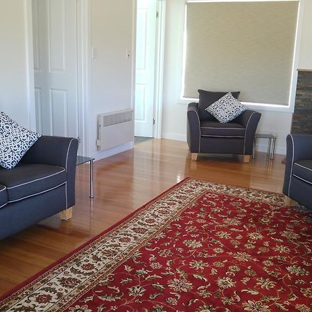 Little Sunnyside Accommodation Hagley ภายนอก รูปภาพ